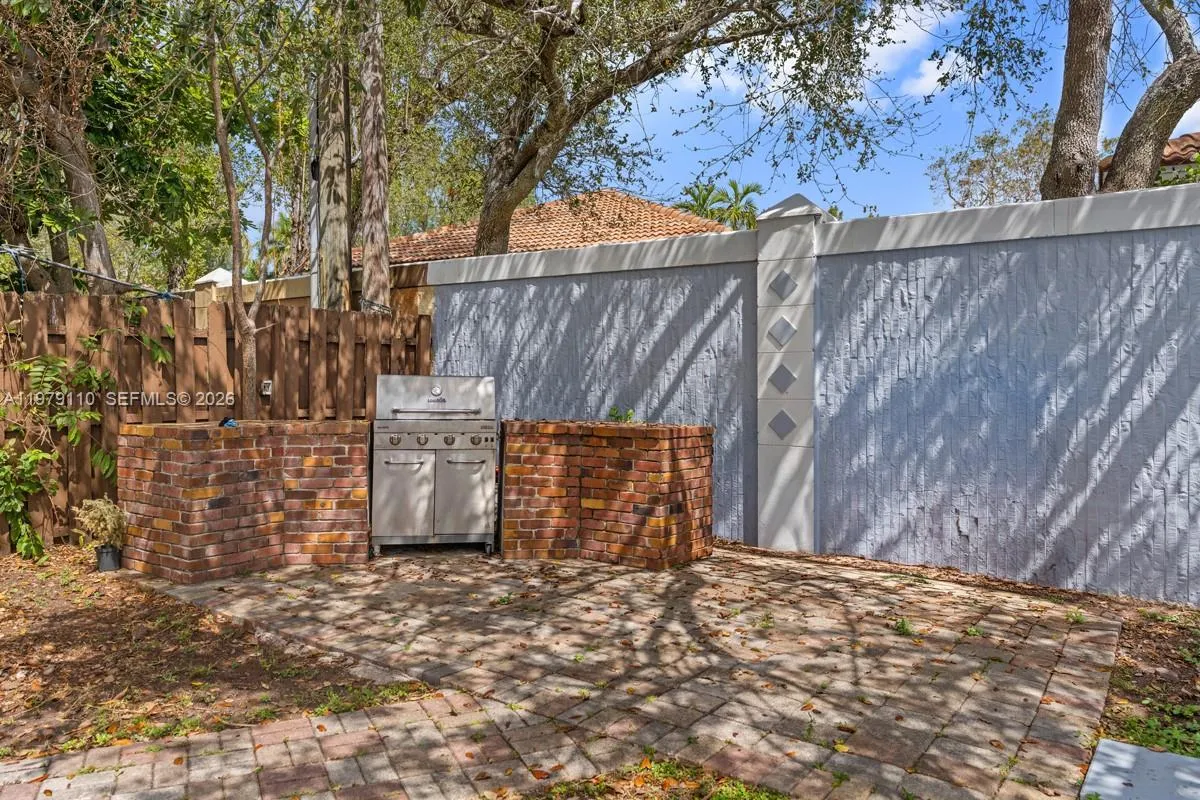 2286 NW 81st Ave, Sunrise FL 33322