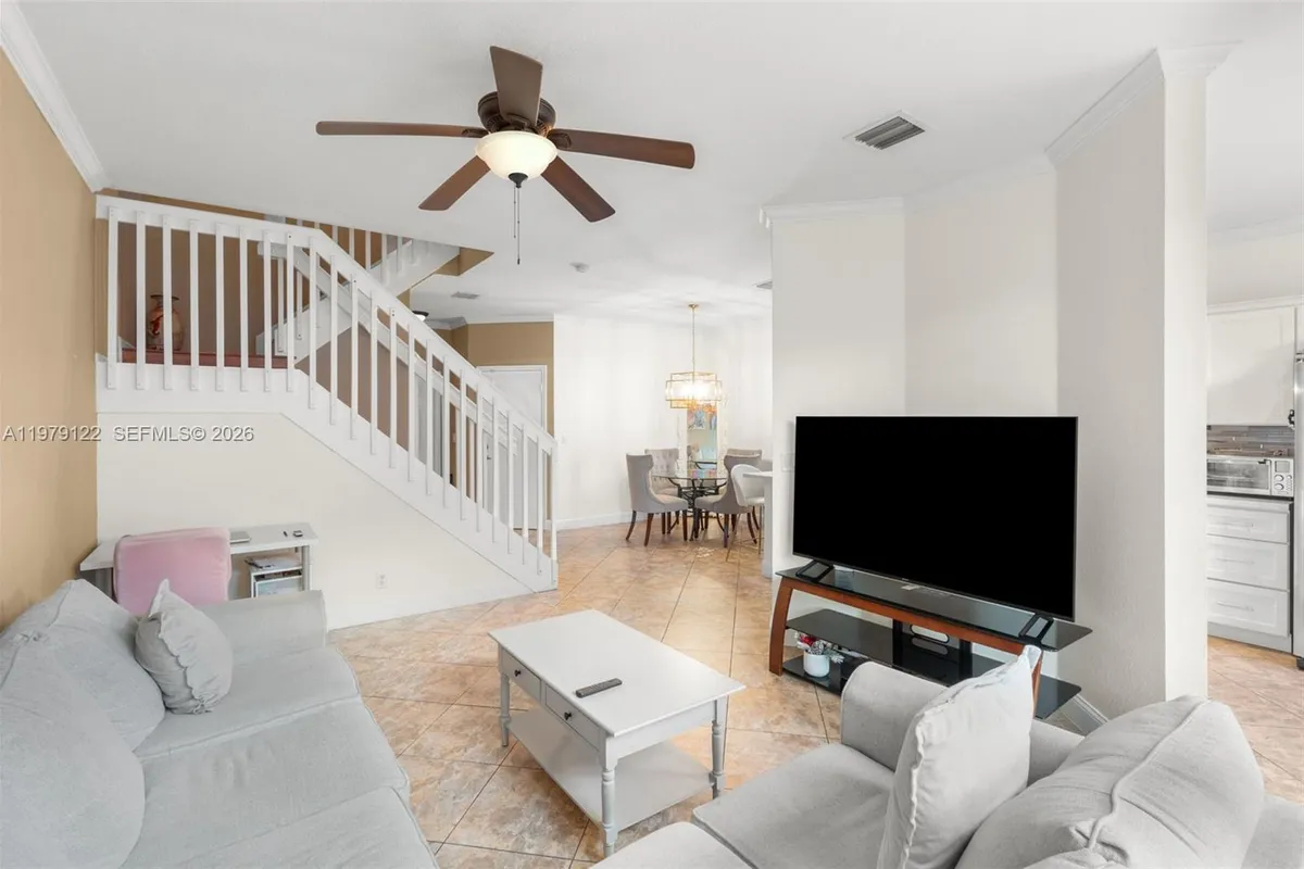 3811 NW 91st Ter, Sunrise FL 33351