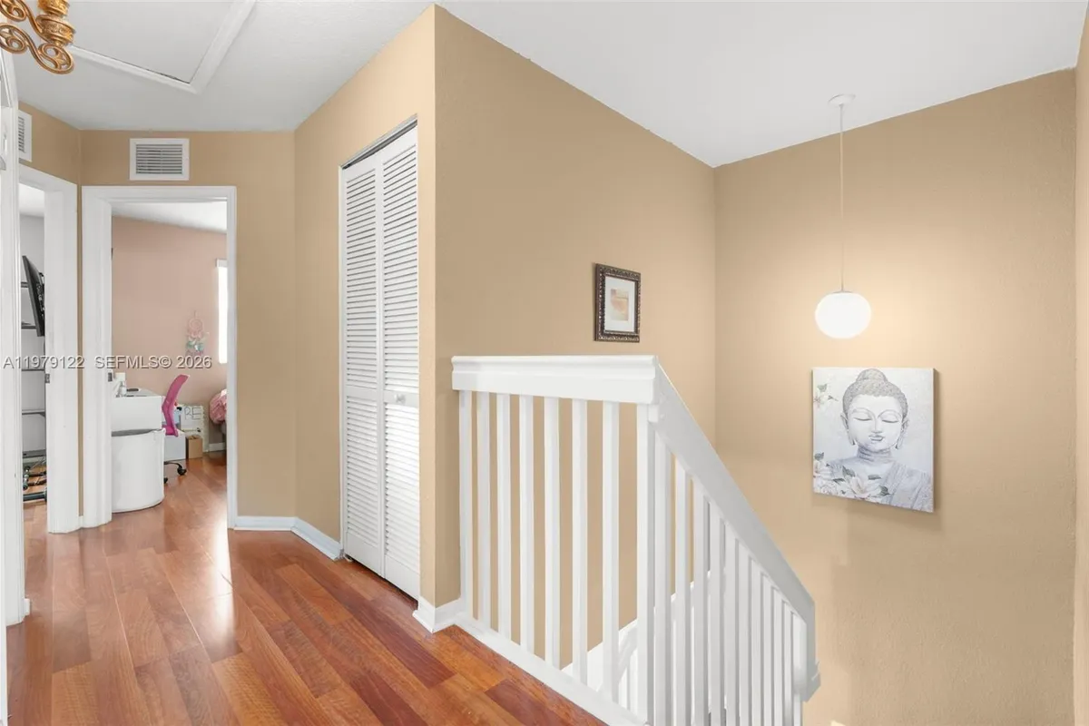 3811 NW 91st Ter, Sunrise FL 33351