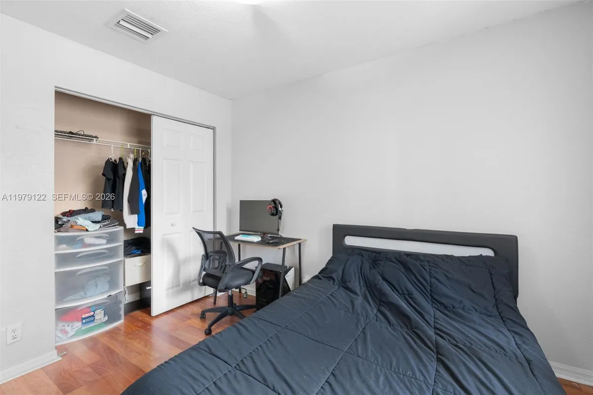 3811 NW 91st Ter, Sunrise FL 33351