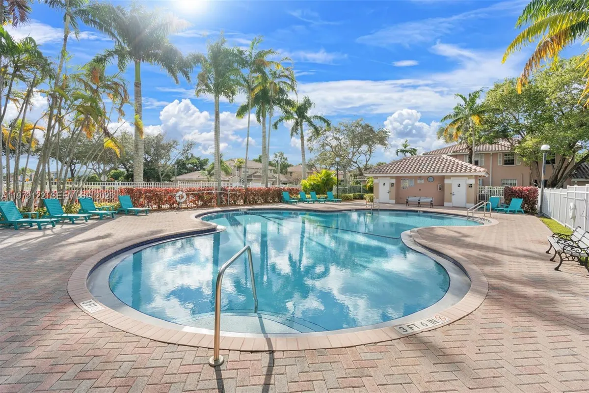 3811 NW 91st Ter, Sunrise FL 33351