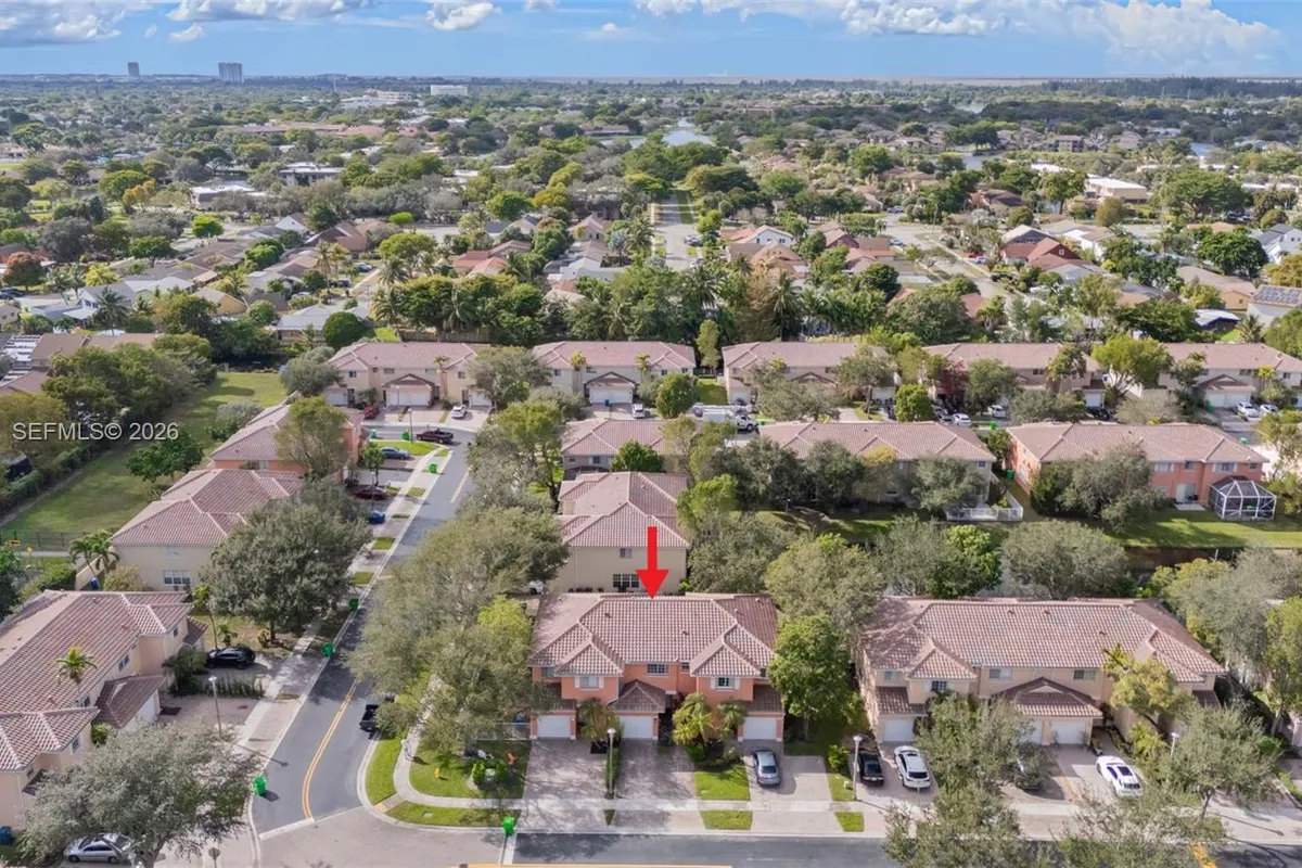 3811 NW 91st Ter, Sunrise FL 33351