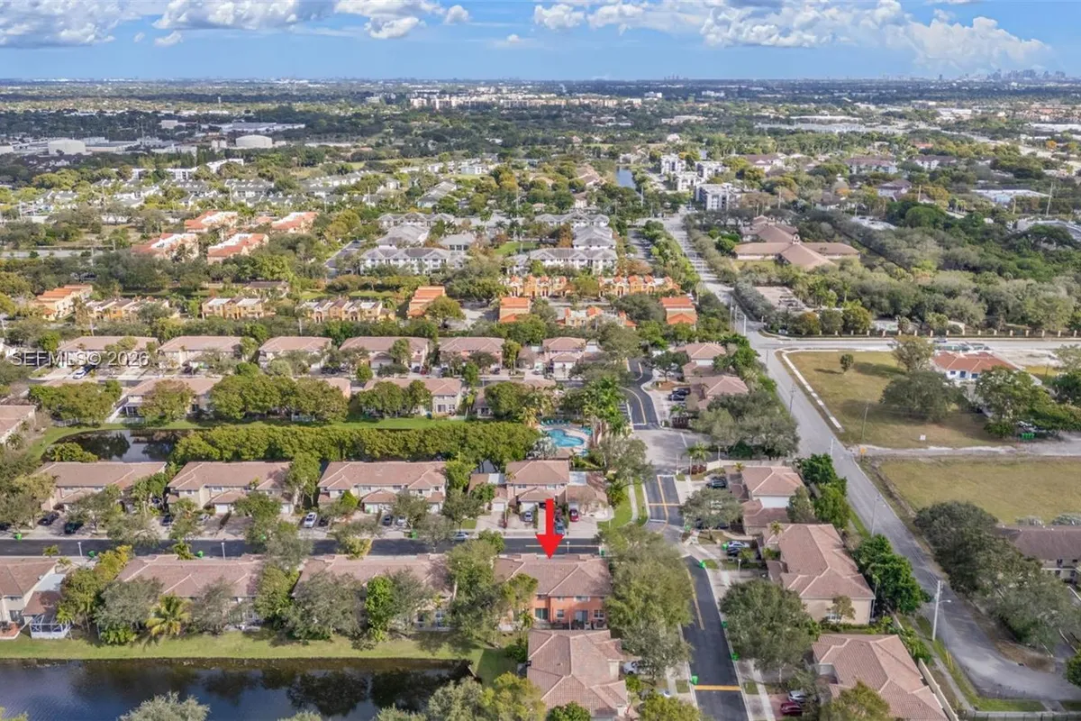 3811 NW 91st Ter, Sunrise FL 33351