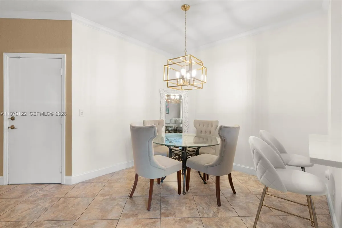 3811 NW 91st Ter, Sunrise FL 33351