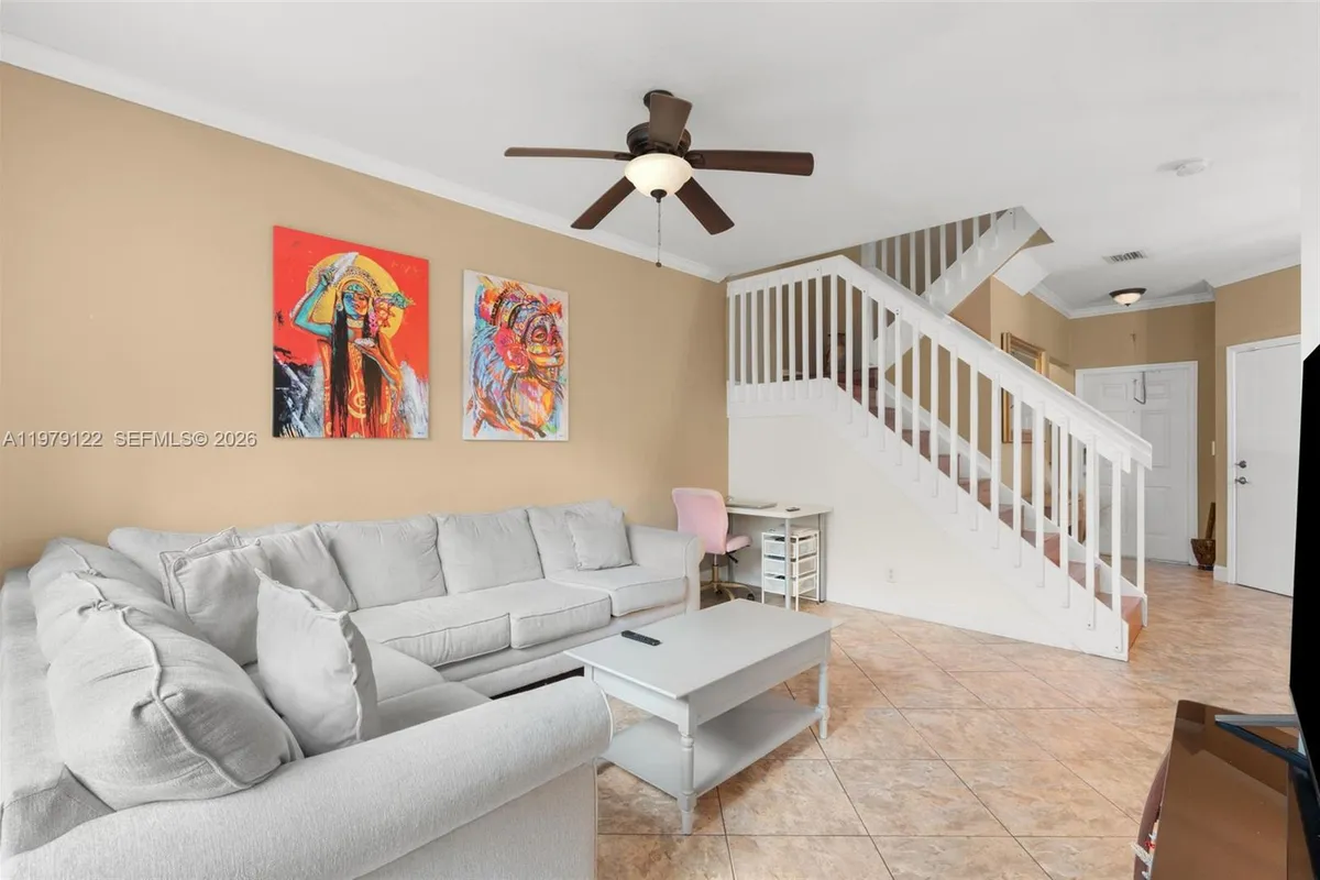 3811 NW 91st Ter, Sunrise FL 33351