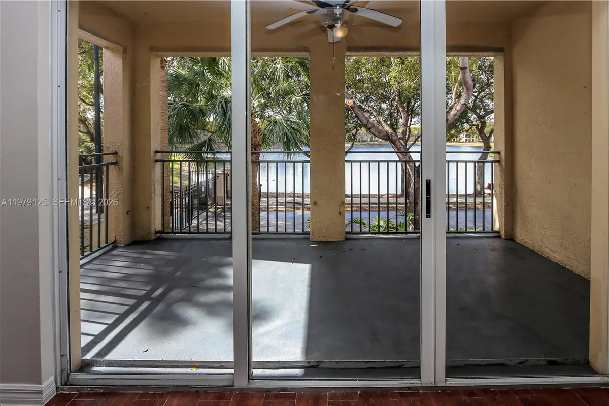 2442 Centergate Dr # 202, Miramar FL 33025