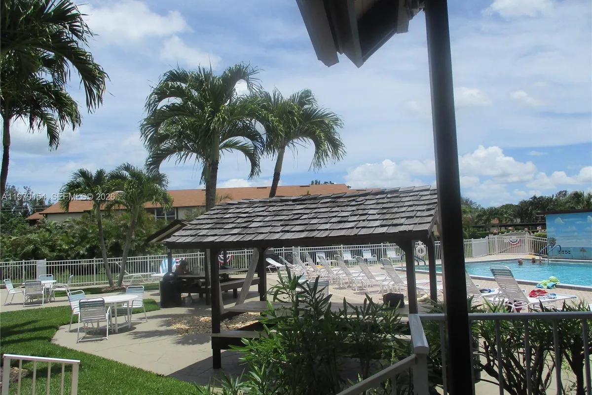 6531 SE Federal Hwy # N105, Stuart FL 34997