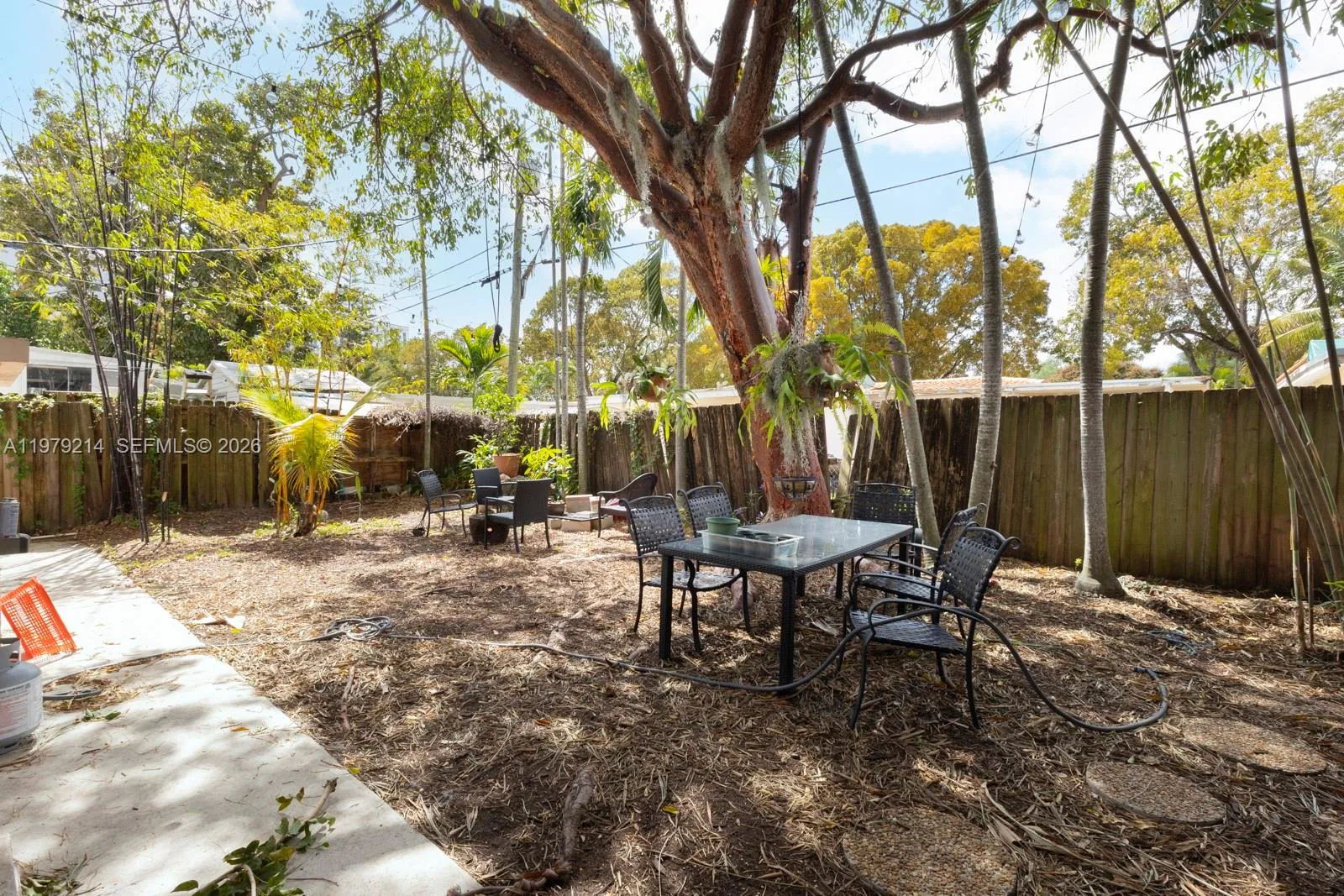 2710 SW 28th Ct, Miami FL 33133