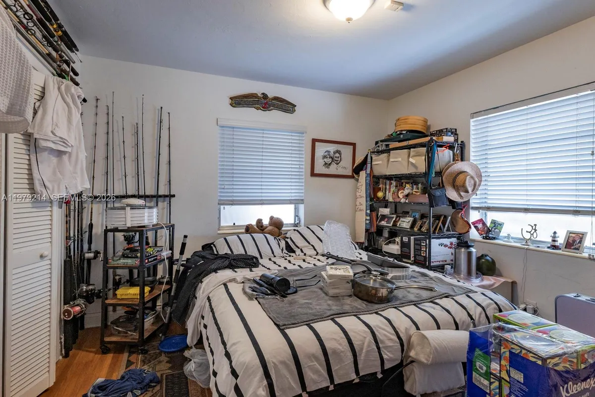 2710 SW 28th Ct, Miami FL 33133