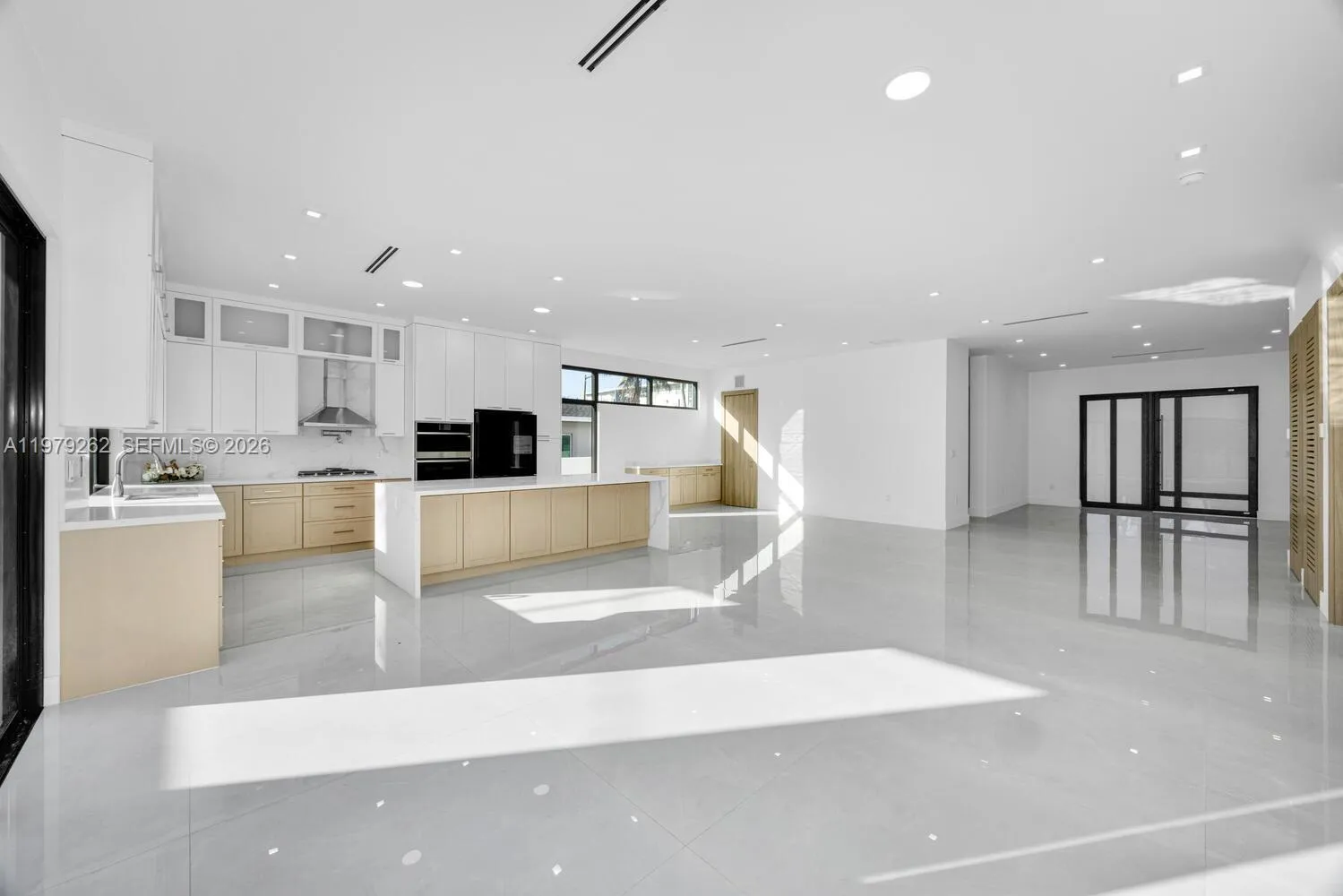 472 S Royal Poinciana Blvd, Miami Springs FL 33166