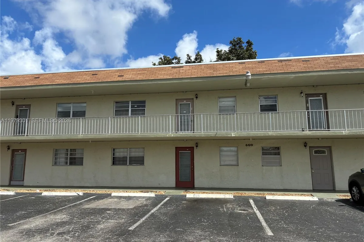 609 S State Road 7 # 2C, Margate FL 33068