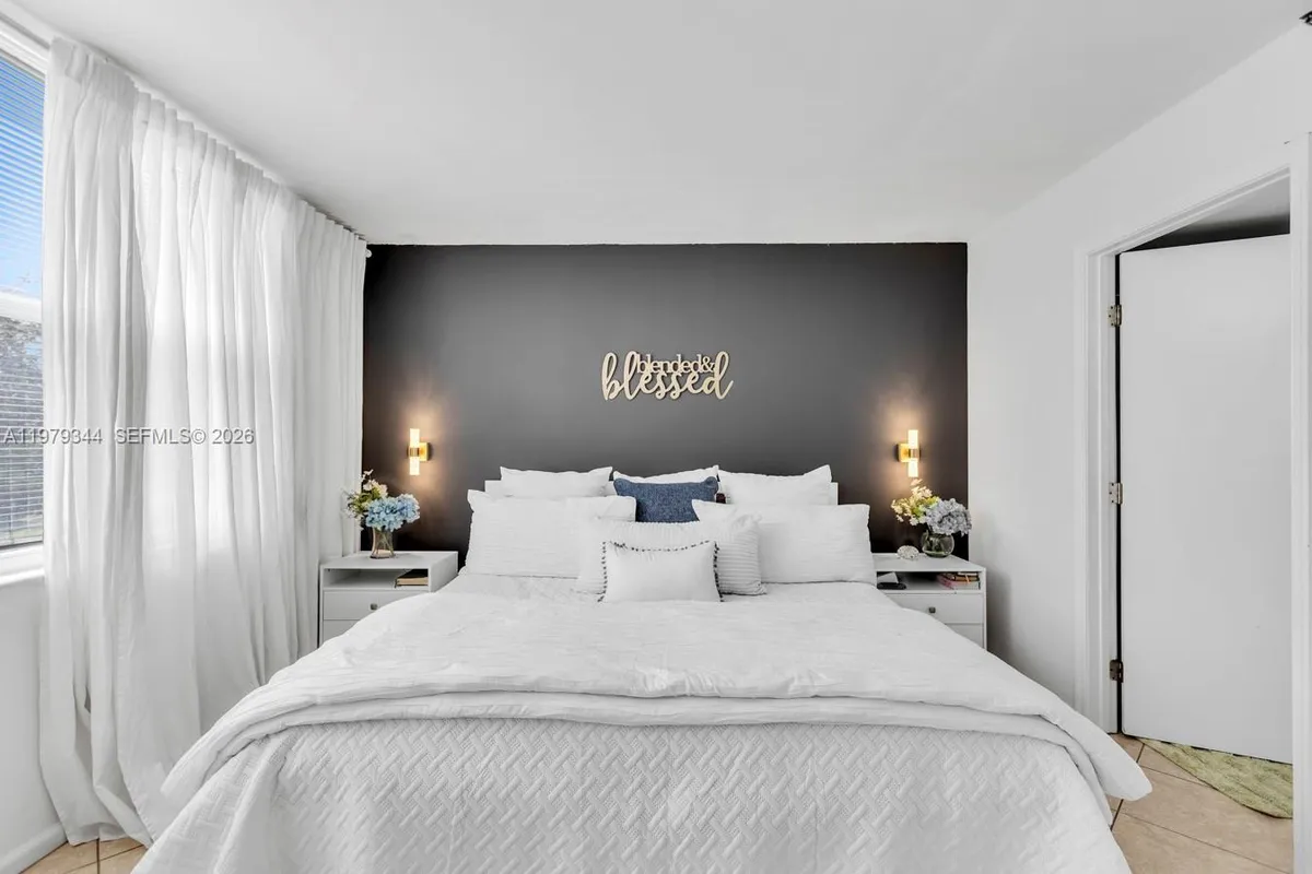 4550 NW 18th Ave # 206, Deerfield Beach FL 33064