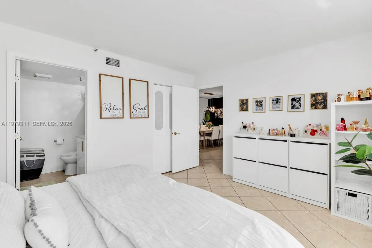 4550 NW 18th Ave # 206, Deerfield Beach FL 33064