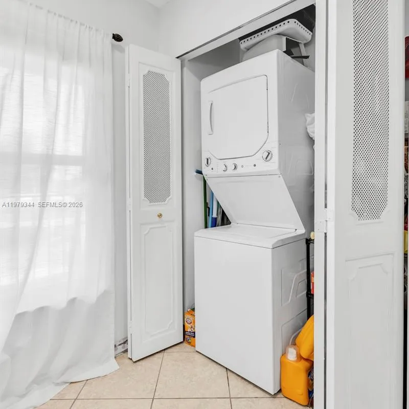 4550 NW 18th Ave # 206, Deerfield Beach FL 33064