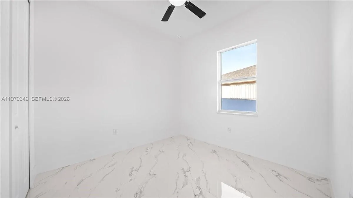 826/828 DIPLOMAT PKWY E, Cape Coral FL 33909