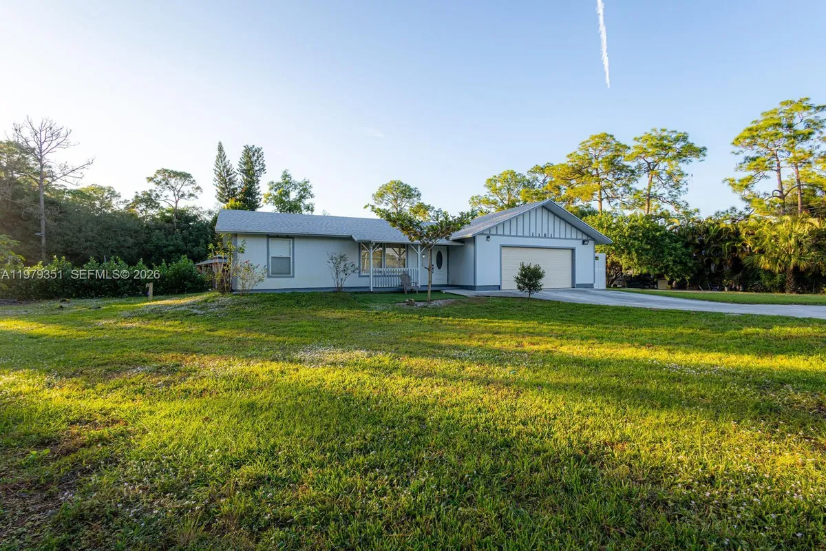 1181 W C Rd, Loxahatchee FL 33470