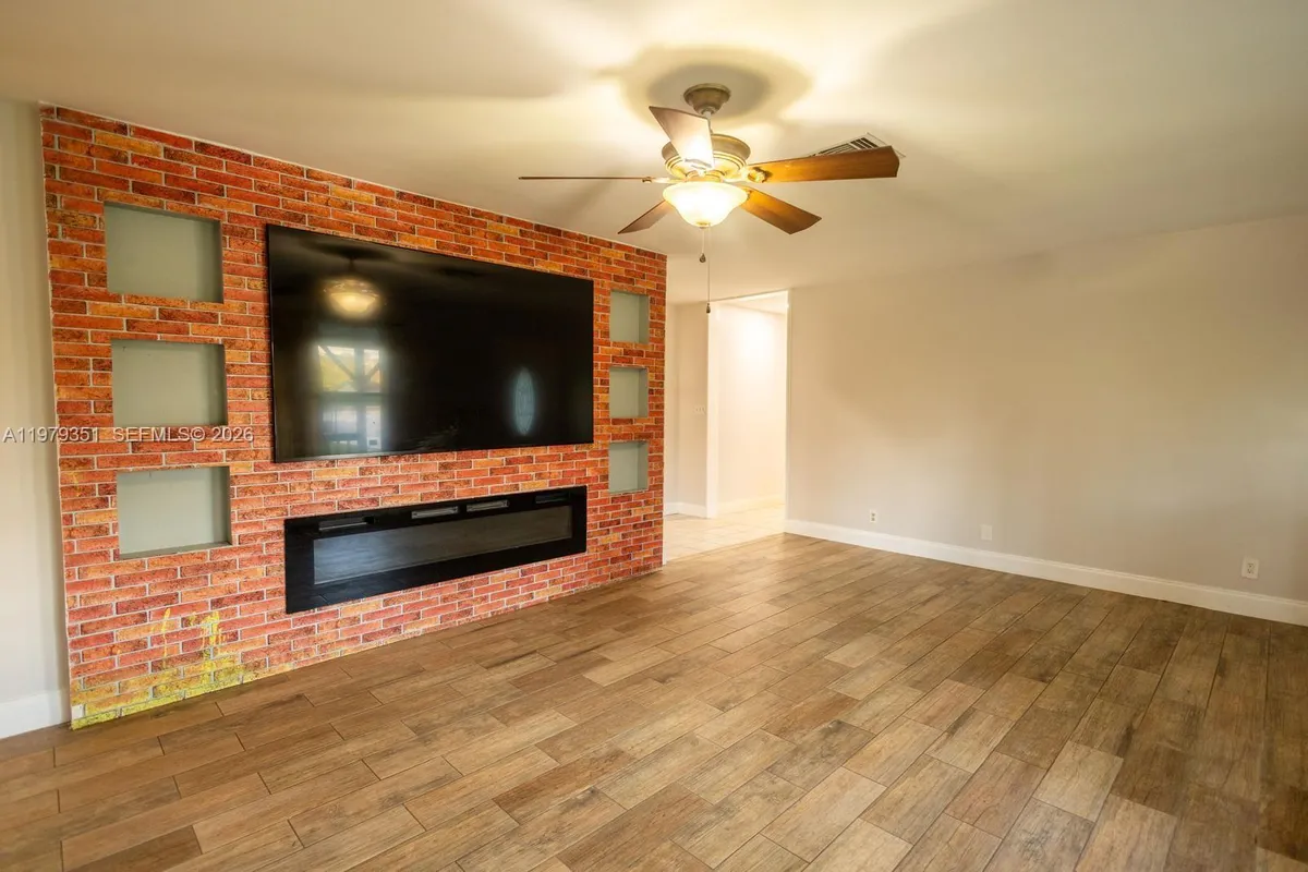 1181 W C Rd, Loxahatchee FL 33470