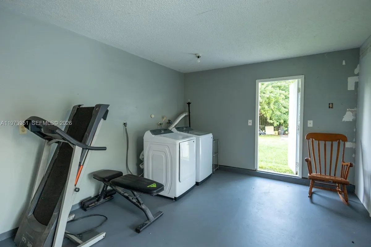 1181 W C Rd, Loxahatchee FL 33470