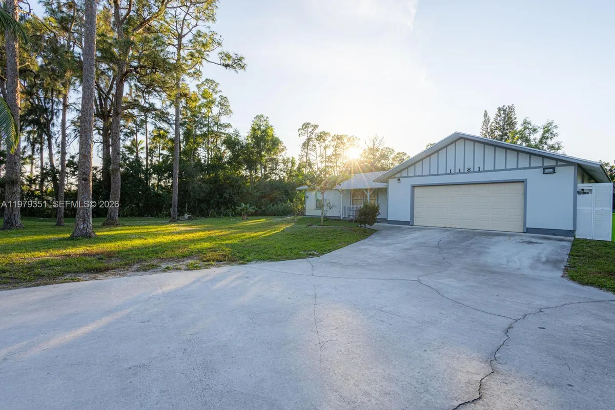1181 W C Rd, Loxahatchee FL 33470