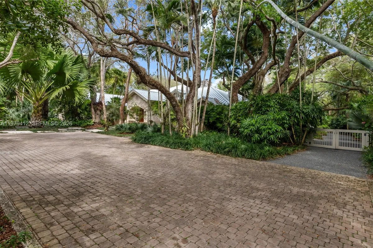 10225 Coral Creek Rd, Coral Gables FL 33156