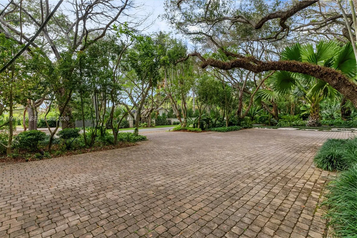 10225 Coral Creek Rd, Coral Gables FL 33156