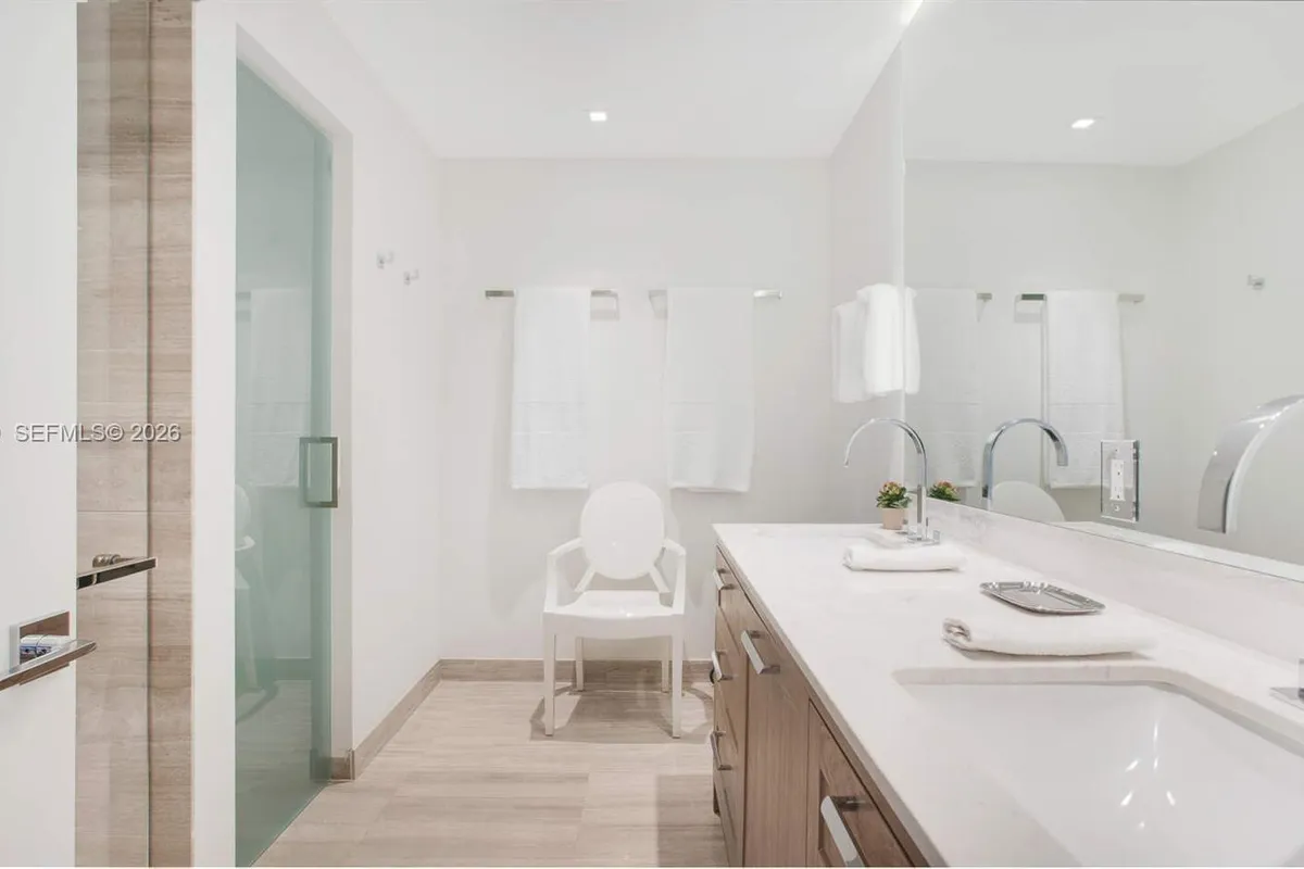 350 Ocean Dr # 1006N, Key Biscayne FL 33149