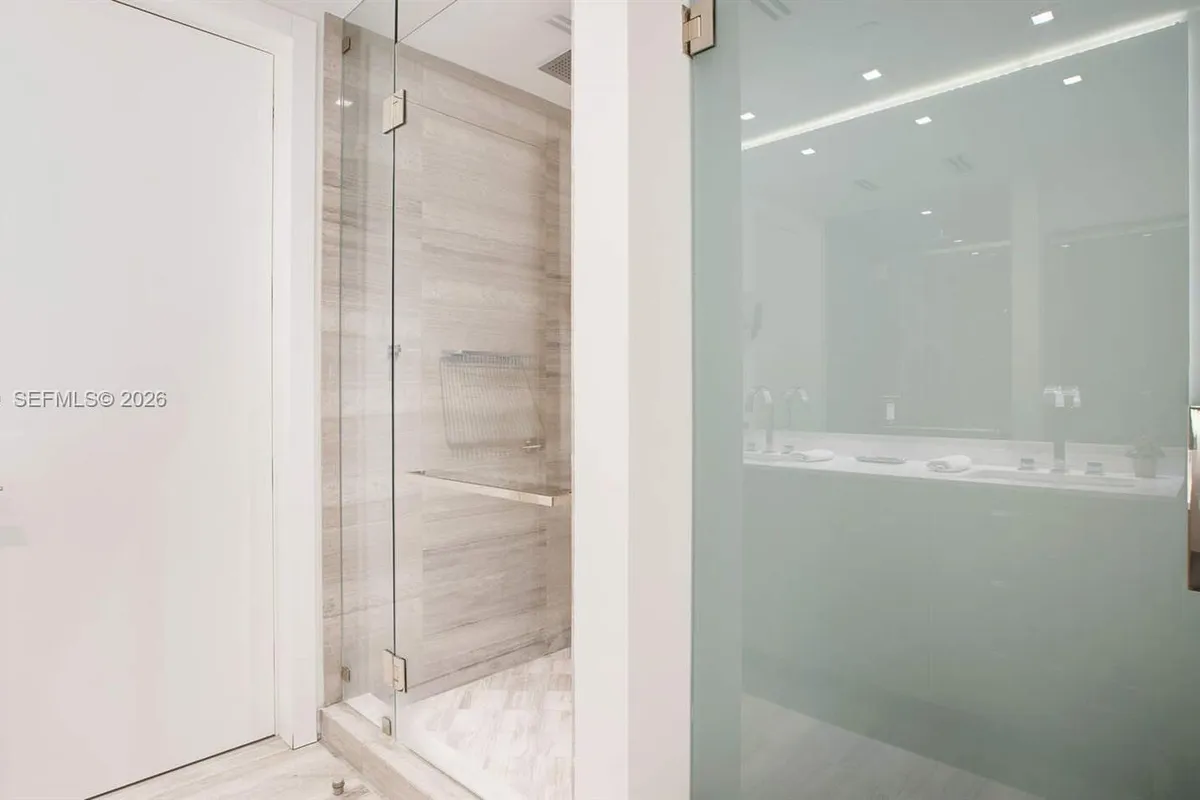 350 Ocean Dr # 1006N, Key Biscayne FL 33149