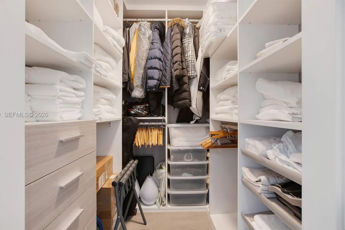 350 Ocean Dr # 1006N, Key Biscayne FL 33149