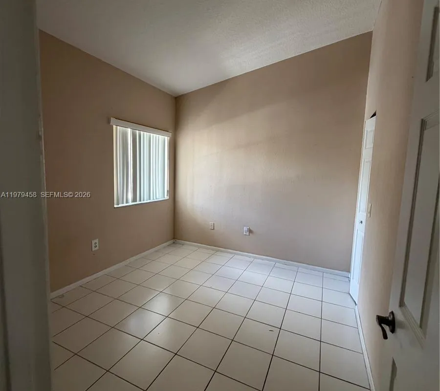 3780 N Jog Rd # 205, West Palm Beach FL 33411