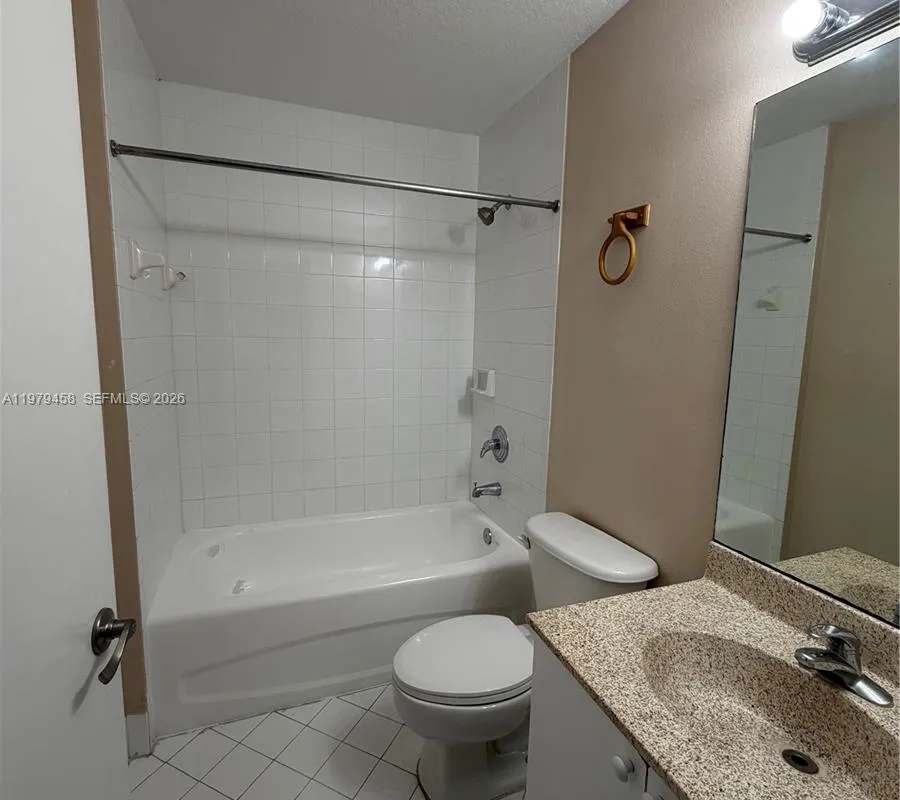 3780 N Jog Rd # 205, West Palm Beach FL 33411