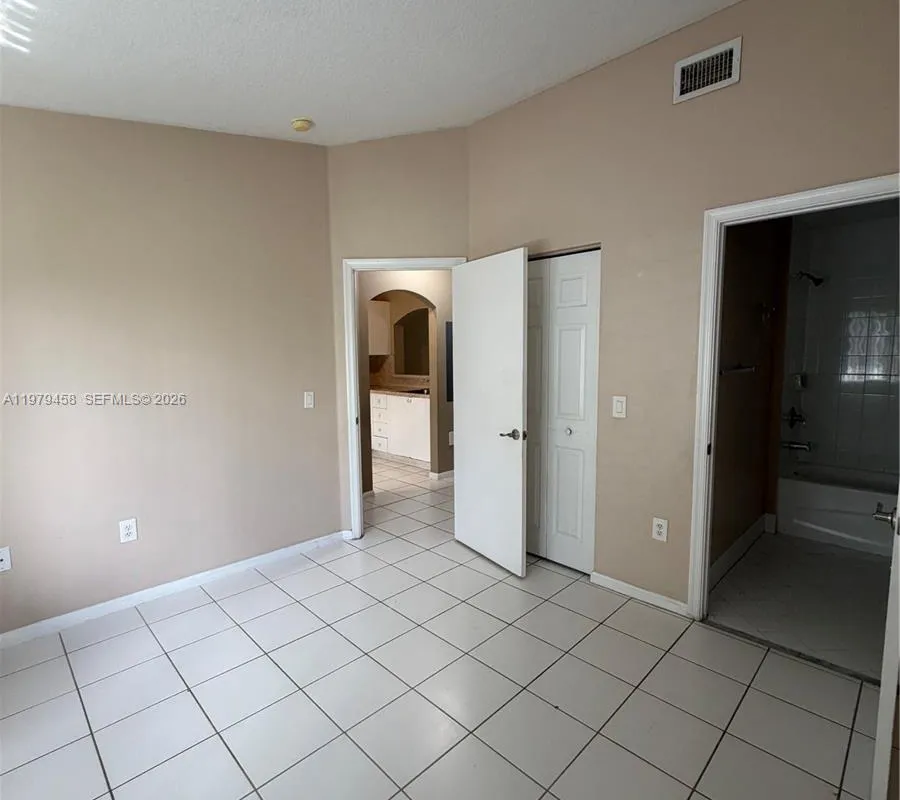 3780 N Jog Rd # 205, West Palm Beach FL 33411