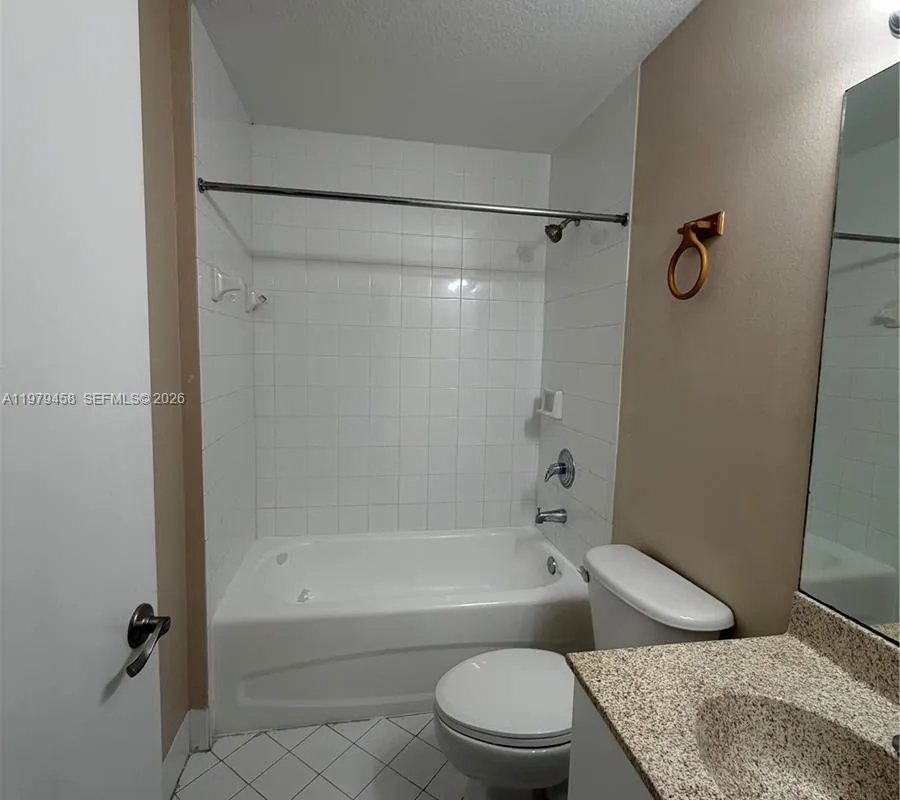 3780 N Jog Rd # 205, West Palm Beach FL 33411