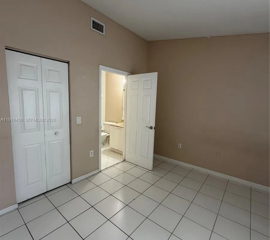 3780 N Jog Rd # 205, West Palm Beach FL 33411