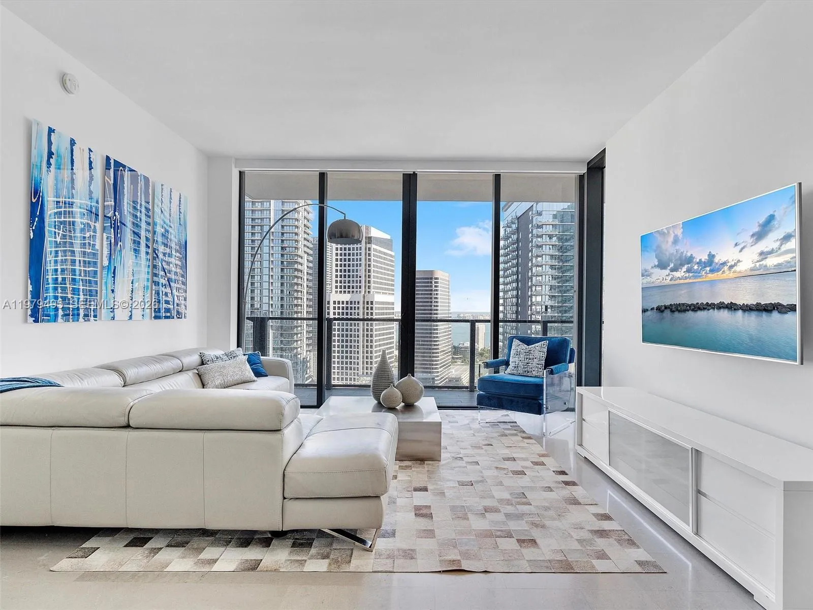 88 SW 7th St # 2709, Miami FL 33130