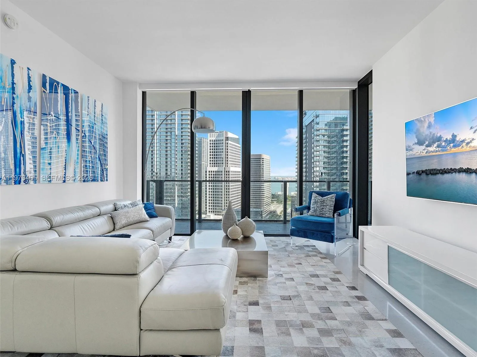 88 SW 7th St # 2709, Miami FL 33130