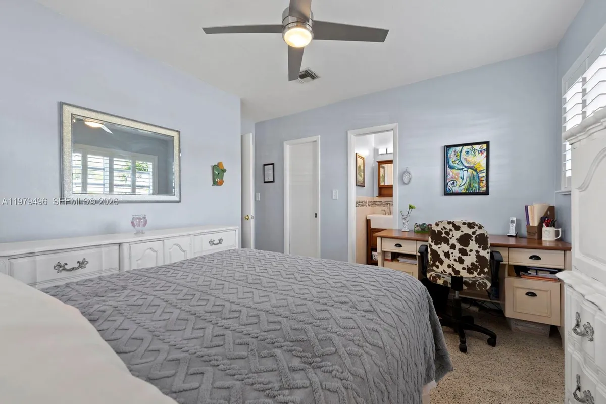 8620 SW 185th Ter, Cutler Bay FL 33157