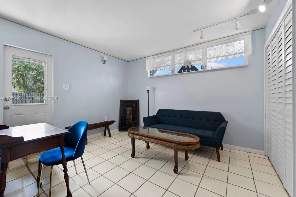 8620 SW 185th Ter, Cutler Bay FL 33157