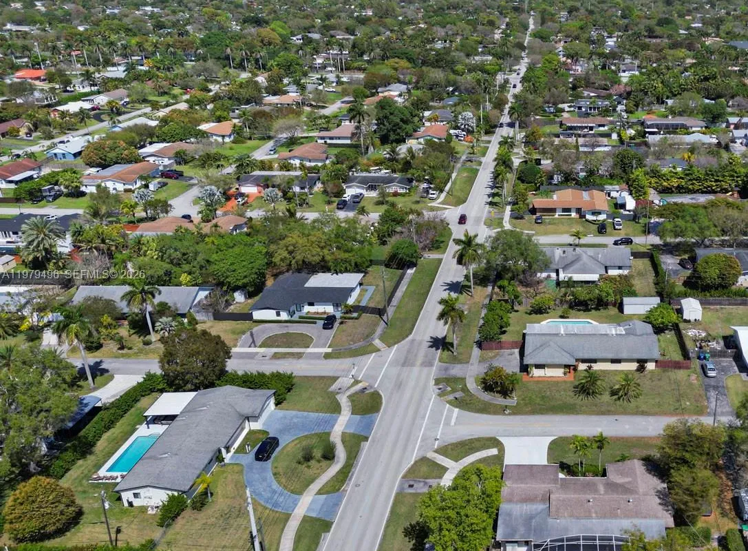 8620 SW 185th Ter, Cutler Bay FL 33157