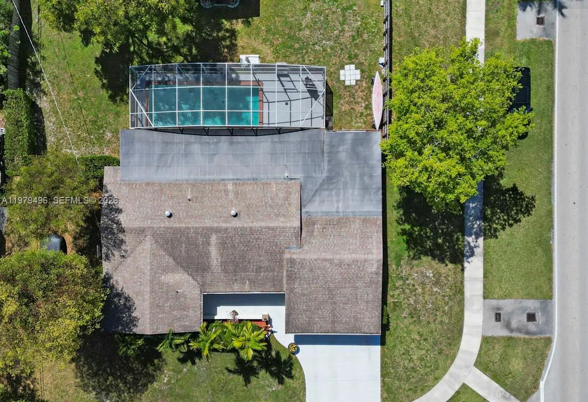 8620 SW 185th Ter, Cutler Bay FL 33157