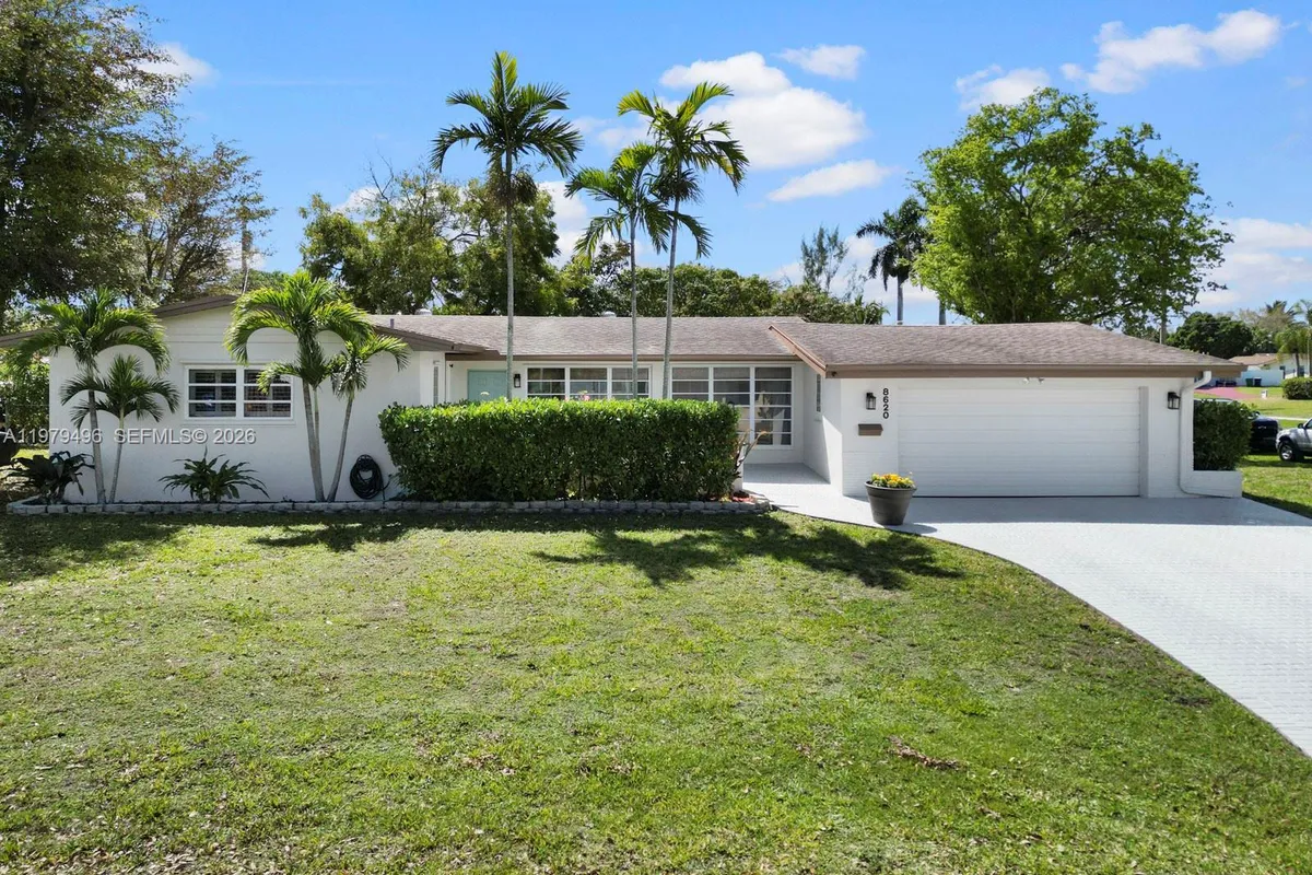 8620 SW 185th Ter, Cutler Bay FL 33157