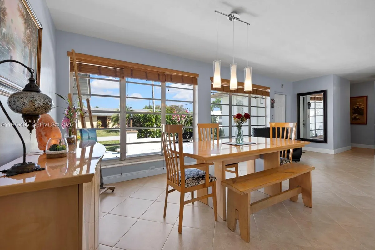 8620 SW 185th Ter, Cutler Bay FL 33157