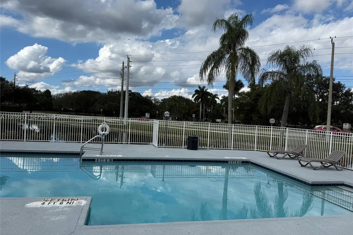 13090 Vista Isles Dr. # 126, Sunrise FL 33325