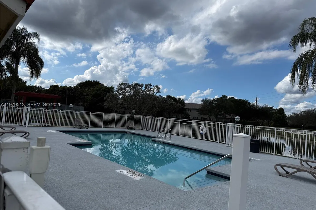 13090 Vista Isles Dr. # 126, Sunrise FL 33325