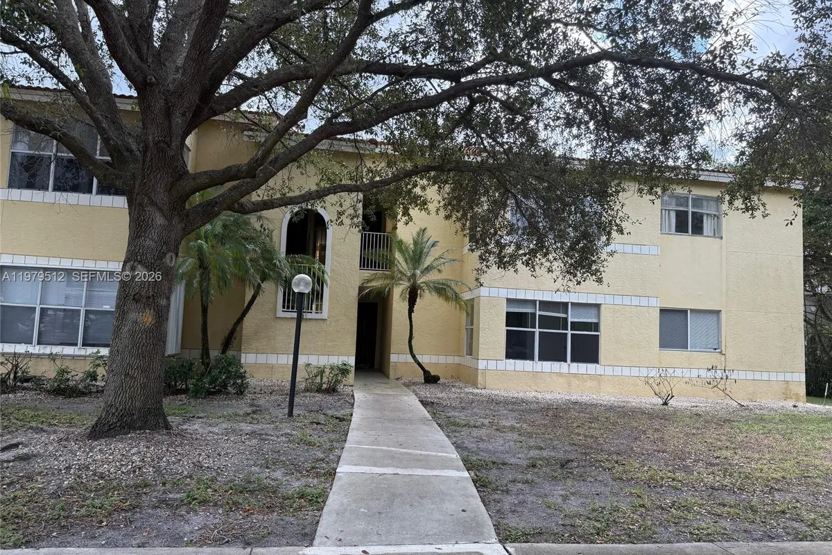 13090 Vista Isles Dr. # 126, Sunrise FL 33325