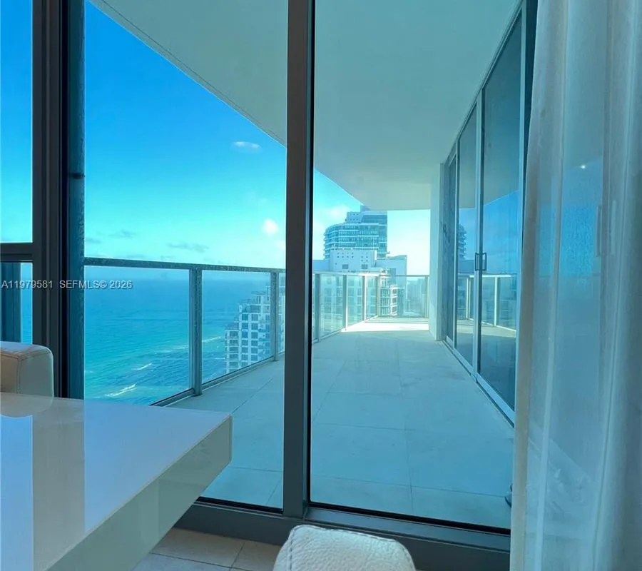 3101 S Ocean Dr # 3102, Hollywood FL 33019