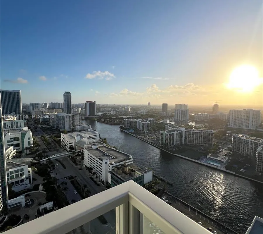 3101 S Ocean Dr # 3102, Hollywood FL 33019