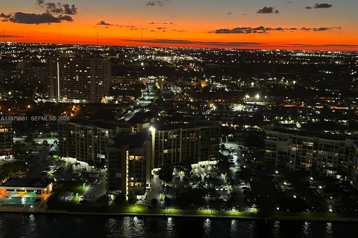 3101 S Ocean Dr # 3102, Hollywood FL 33019