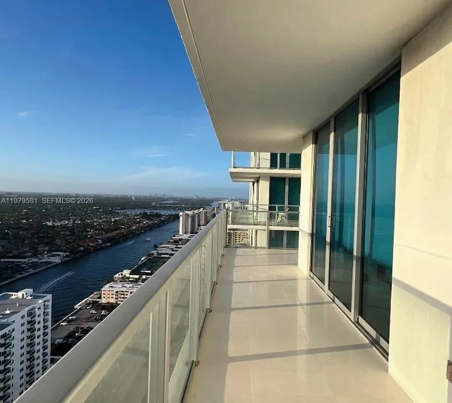 3101 S Ocean Dr # 3102, Hollywood FL 33019