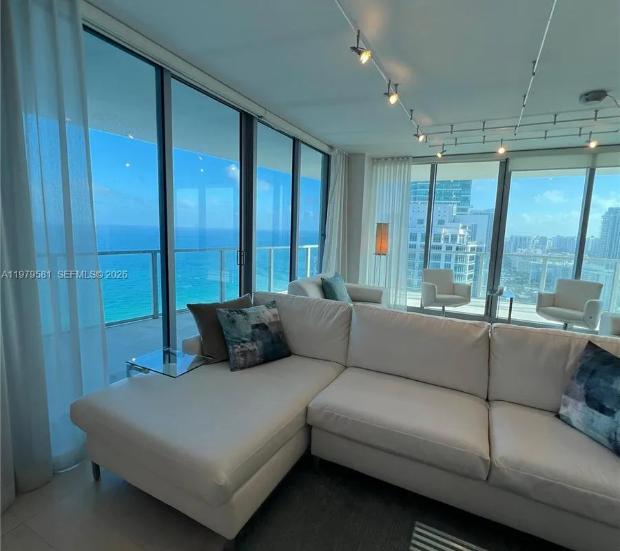 3101 S Ocean Dr # 3102, Hollywood FL 33019