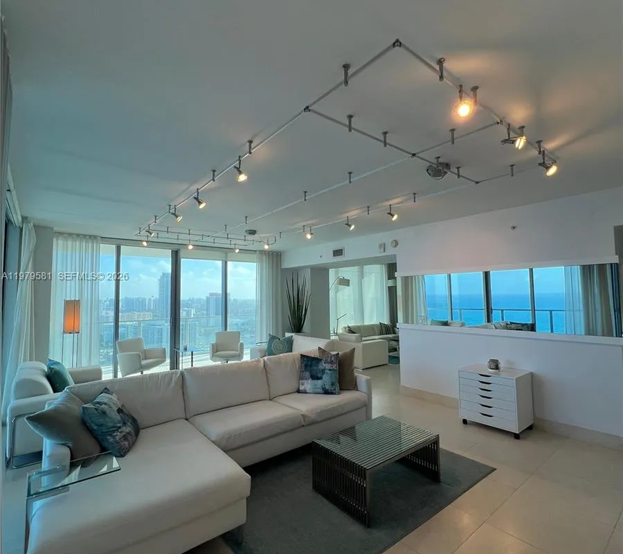 3101 S Ocean Dr # 3102, Hollywood FL 33019